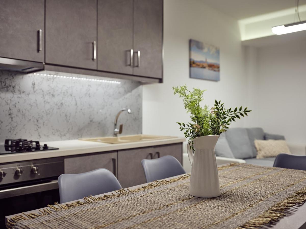 Dareia Suites Plános Eksteriør billede
